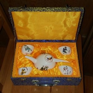 Chinese Teapot Set (brand new unused)